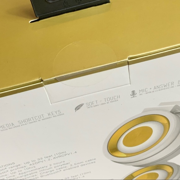 Coby ~ Max-III Wireless Folding Stereo Headphones - Picture 3 of 8